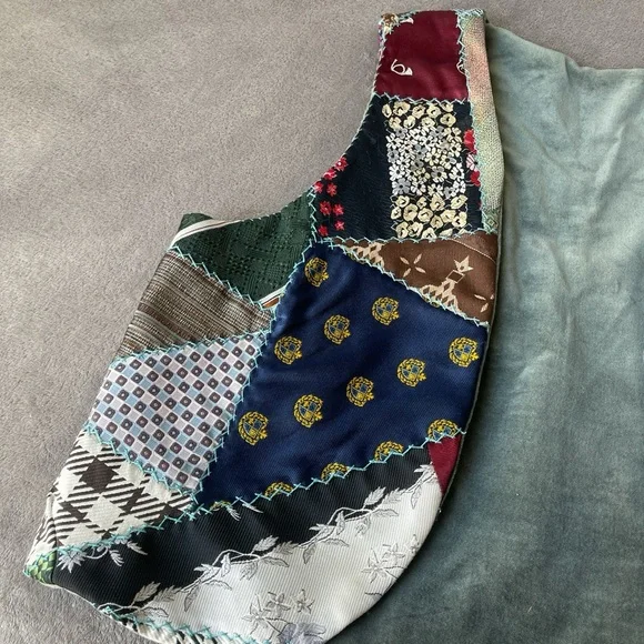 ‼️TRADED‼️RARE Vintage Reversible Silk Tie Patchwork Vest 🚢 - Picture 4 of 8